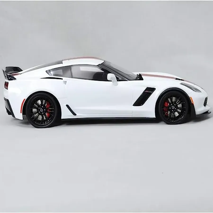 1:18 Corvette C7 Z06 R White Red Strip Limited Resin Car Model