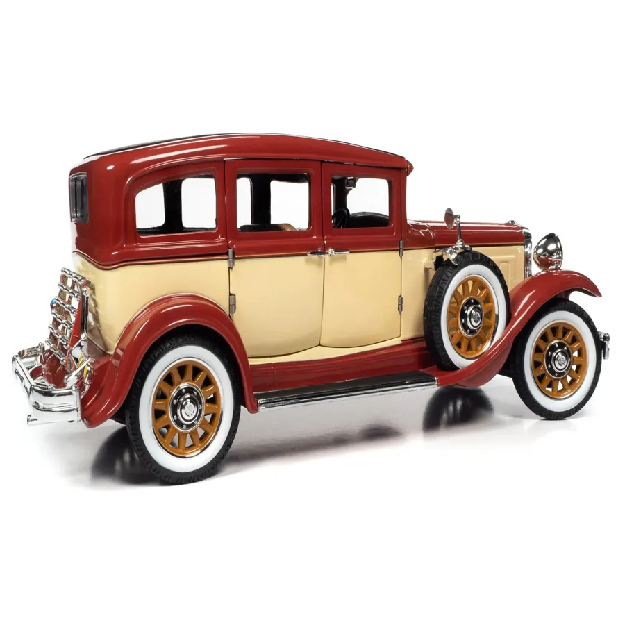 1931 Peerless Master 8 Sedan 1:18 Scale