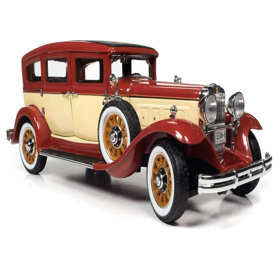 1931 Peerless Master 8 Sedan 1:18 Scale