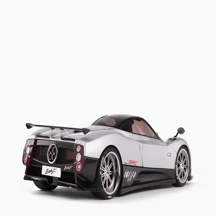 Pagani Zonda F 2005 1:18